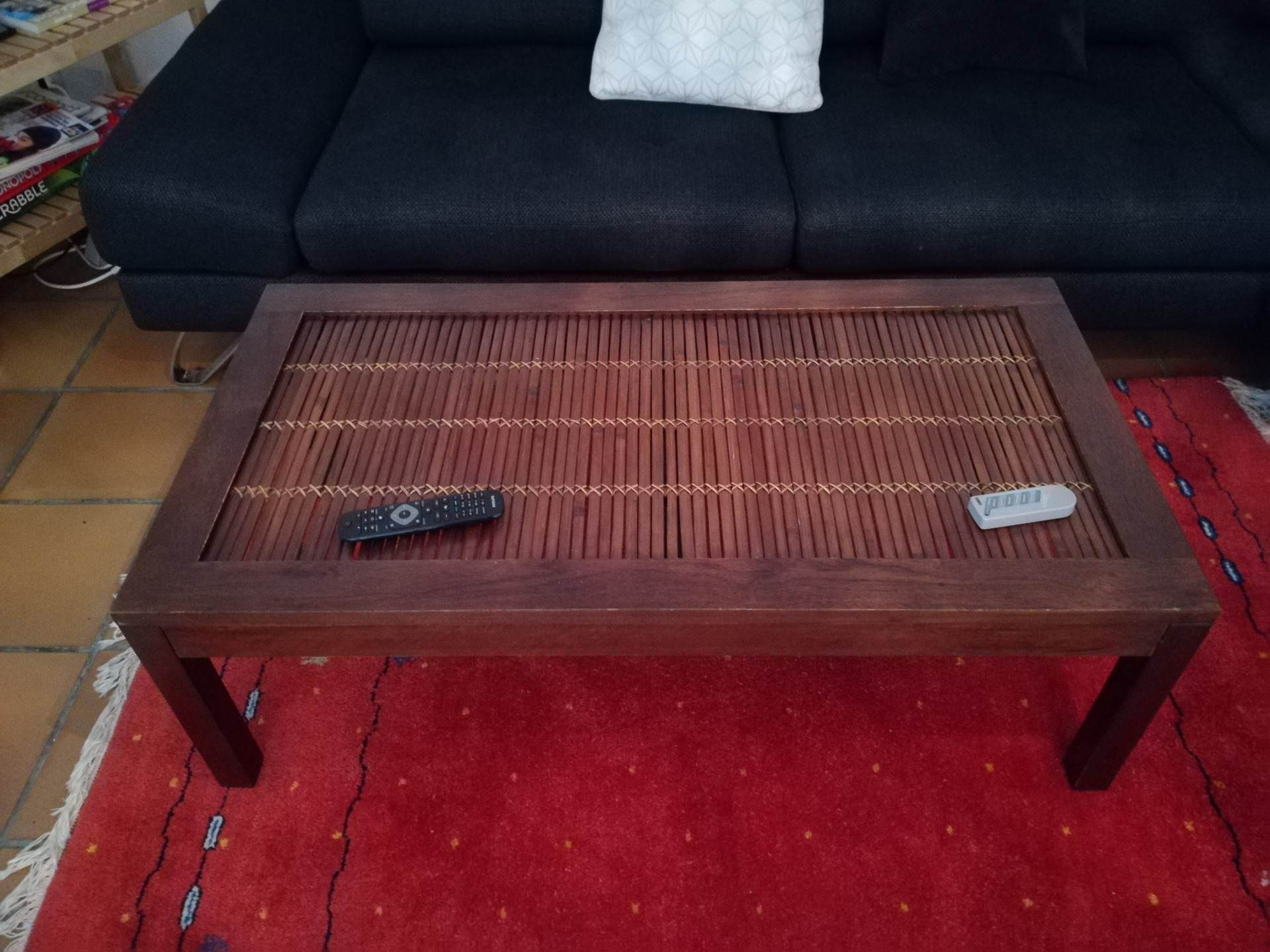 table base bois massif : 200e 